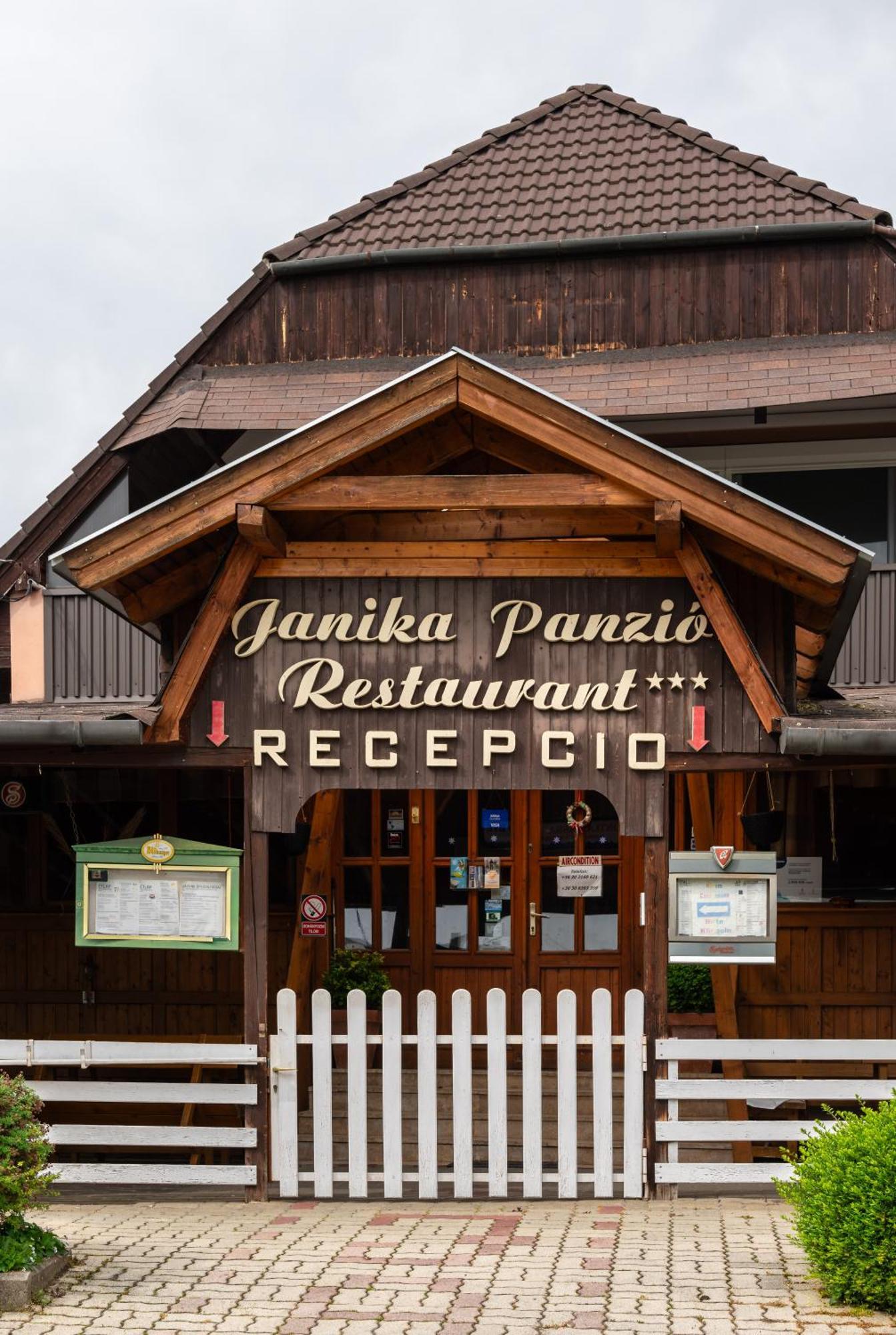 Janika Pension 沃尼奥尔茨沃什海吉 外观 照片